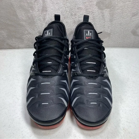 Nike Air Vapormax Plus Black Red Men's Shoes Running Sz 9.5 924453-319